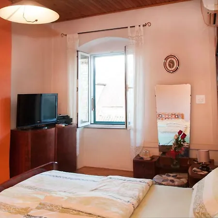 Buga And Tuga Pensionat 3*