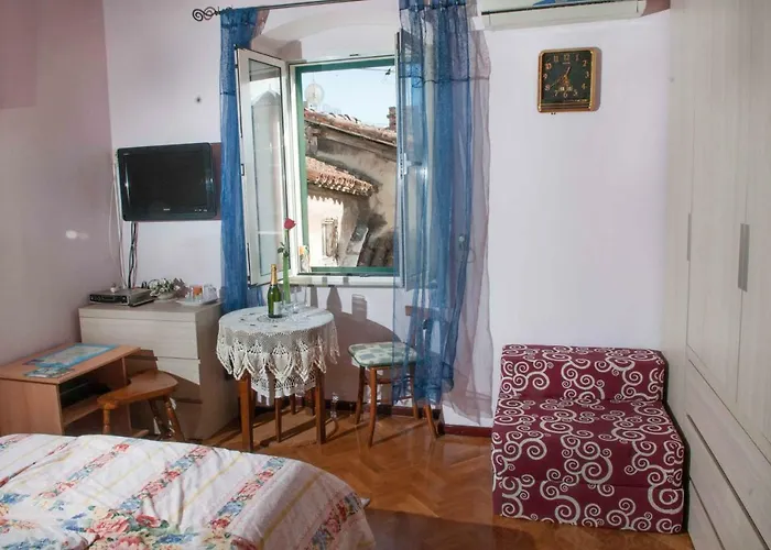 Buga And Tuga Guest house